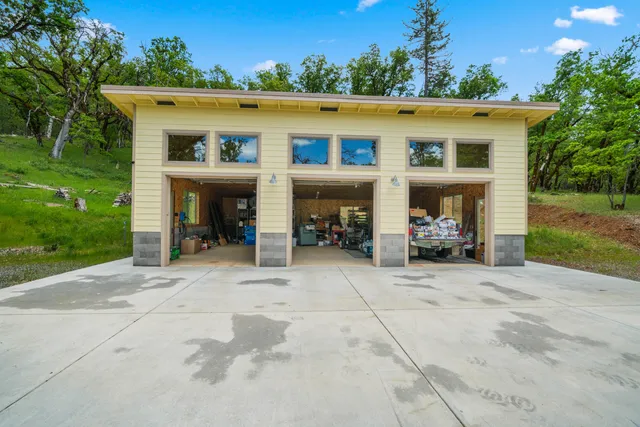 $1,378,000 | 6691 Reading Creek Road, Douglas City, CA 96024