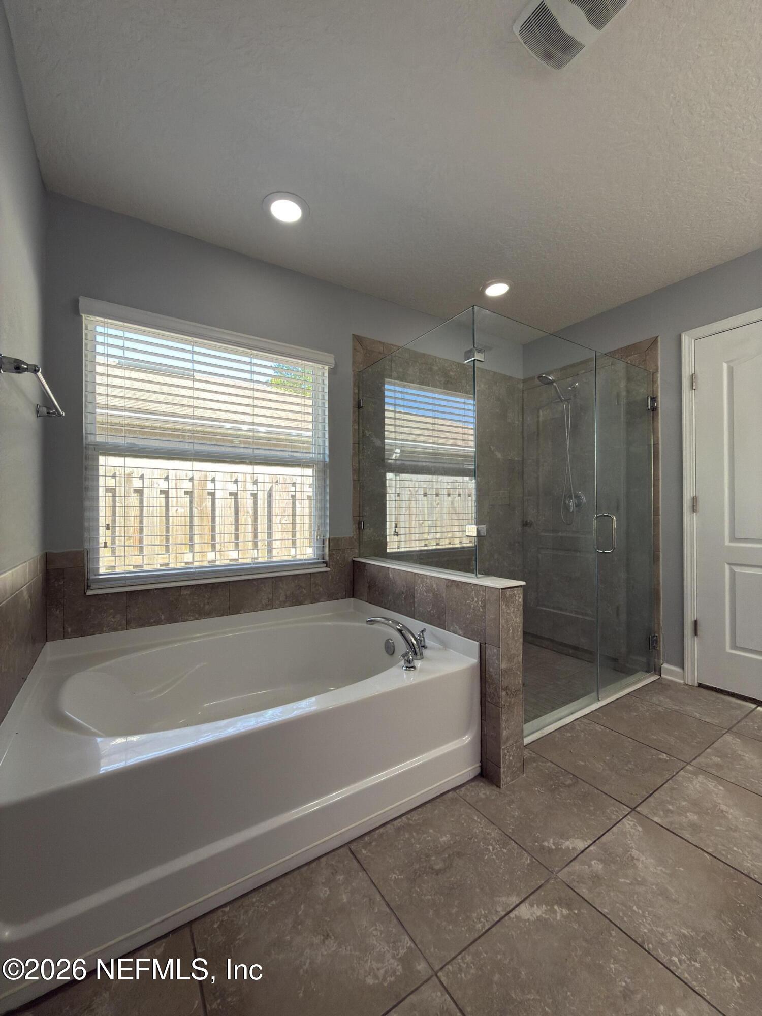 39 Boulder Rock Way St. Augustine, FL 32092 - Photo 11 of 33 Master Bathroom