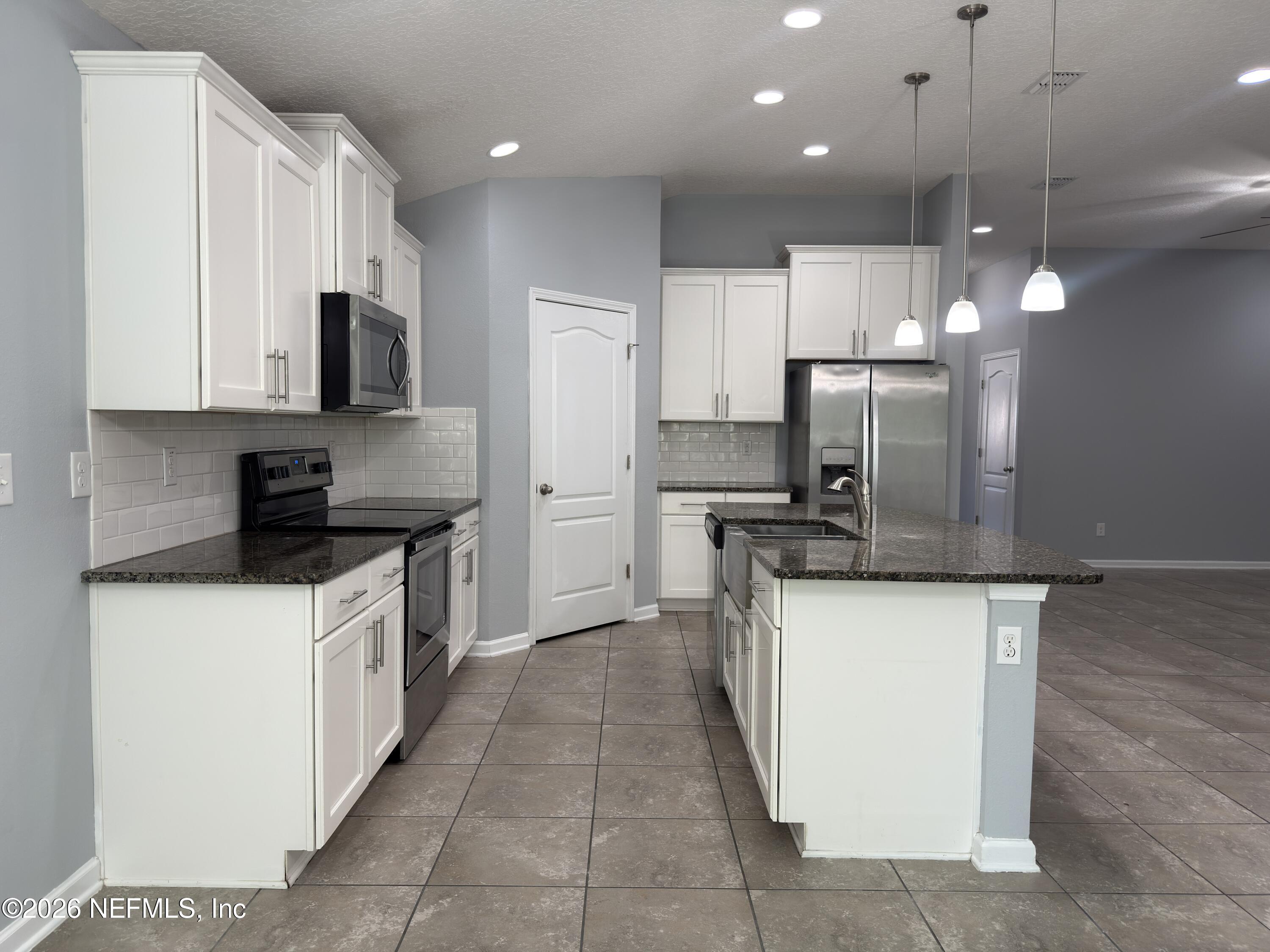 39 Boulder Rock Way St. Augustine, FL 32092 - Photo 6 of 33 Kitchen