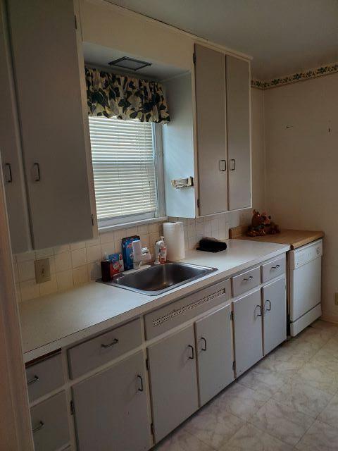 144 Wetmore Road Columbus, OH 43214 - Photo 7 of 19 Wetmore Kitchen