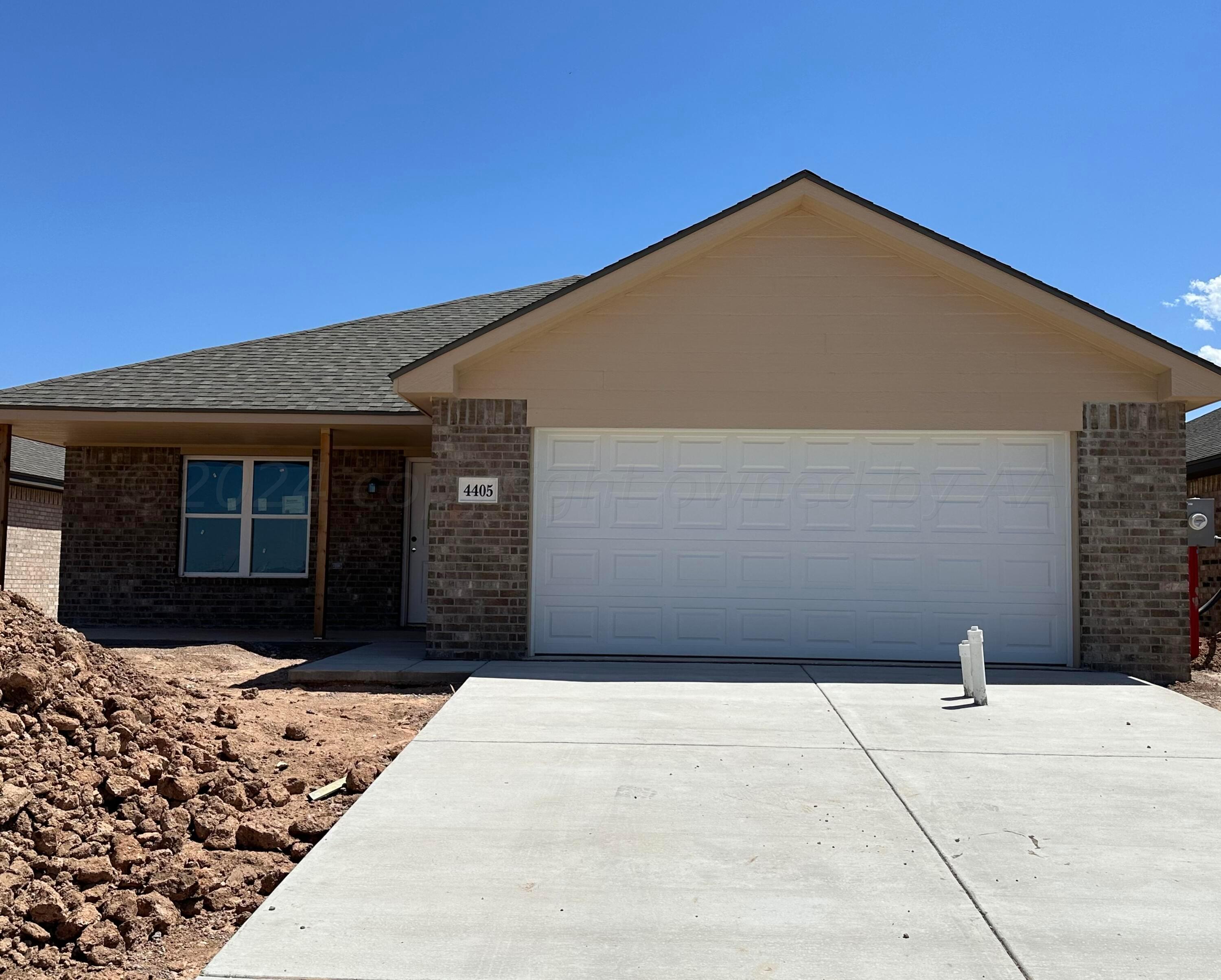 4405 Beacon
