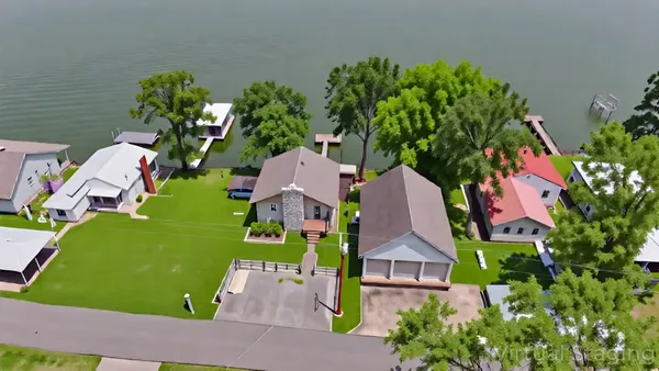 $465,000 | 62 Lakeshore Drive, New Concord, KY 42076