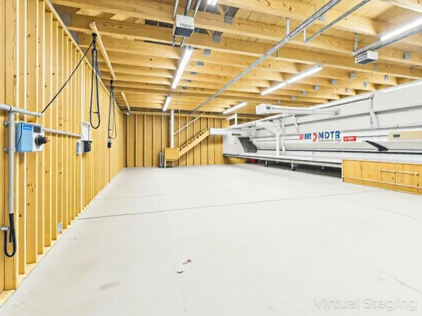 $465,000 | 62 Lakeshore Drive, New Concord, KY 42076