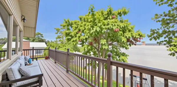 $465,000 | 62 Lakeshore Drive, New Concord, KY 42076