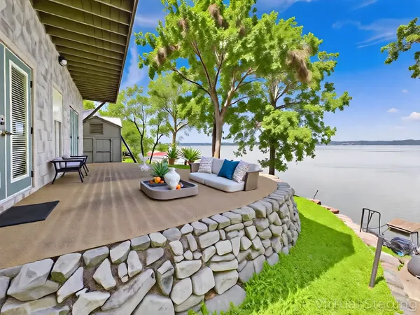 $465,000 | 62 Lakeshore Drive, New Concord, KY 42076