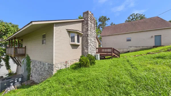 $465,000 | 62 Lakeshore Drive, New Concord, KY 42076