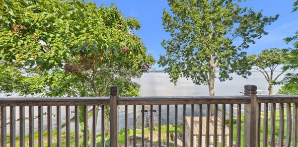 $465,000 | 62 Lakeshore Drive, New Concord, KY 42076