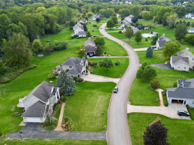 $599,000 | 5814 Cannon Hills Drive, Ada, MI 49301