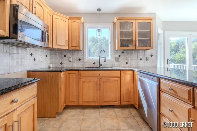 $599,000 | 5814 Cannon Hills Drive, Ada, MI 49301