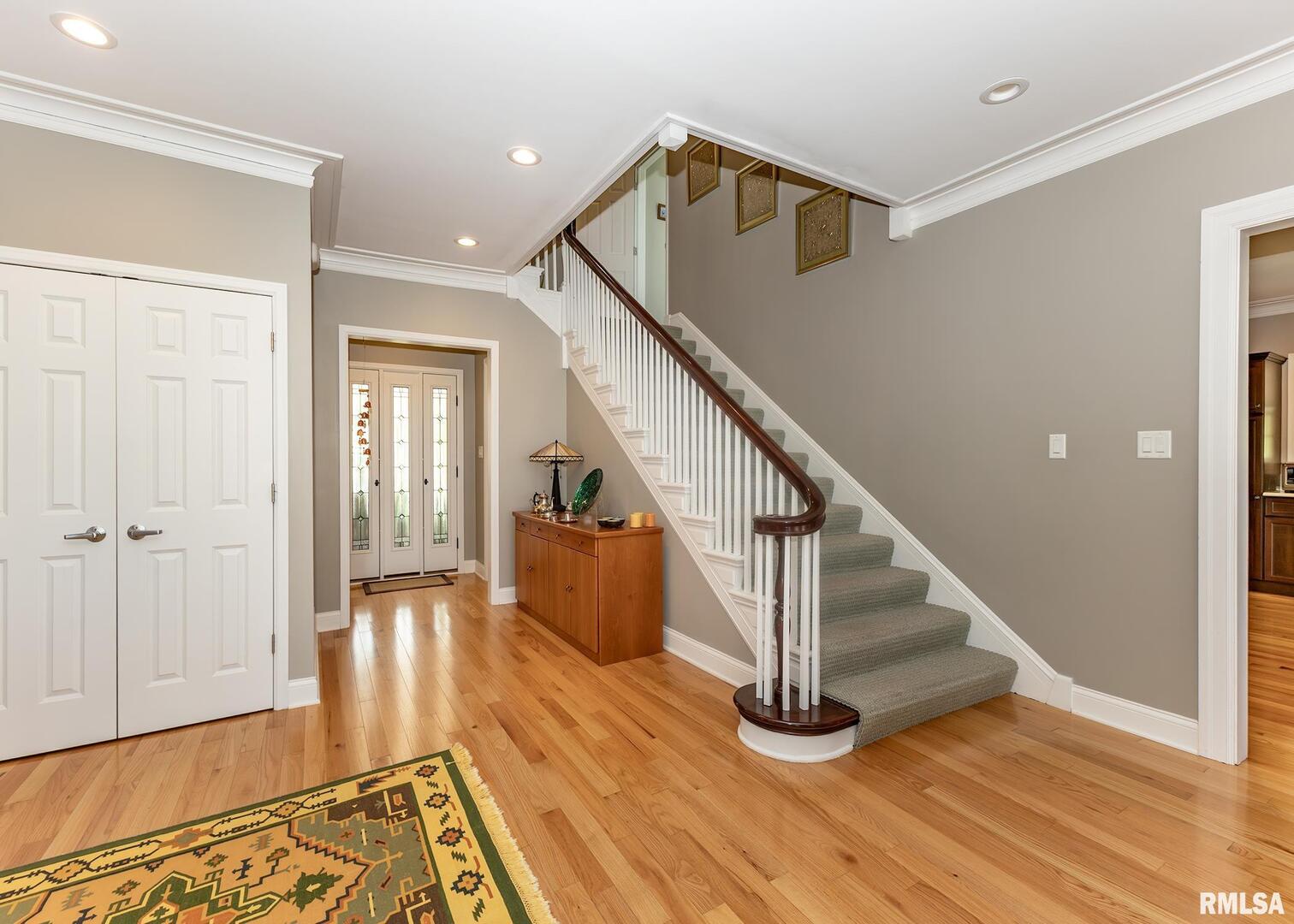 4510 5th Avenue Moline, IL 61265 - Photo 11 of 48