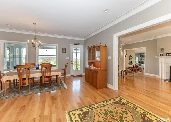 $895,000 | 4510 5th Avenue, Moline, IL 61265