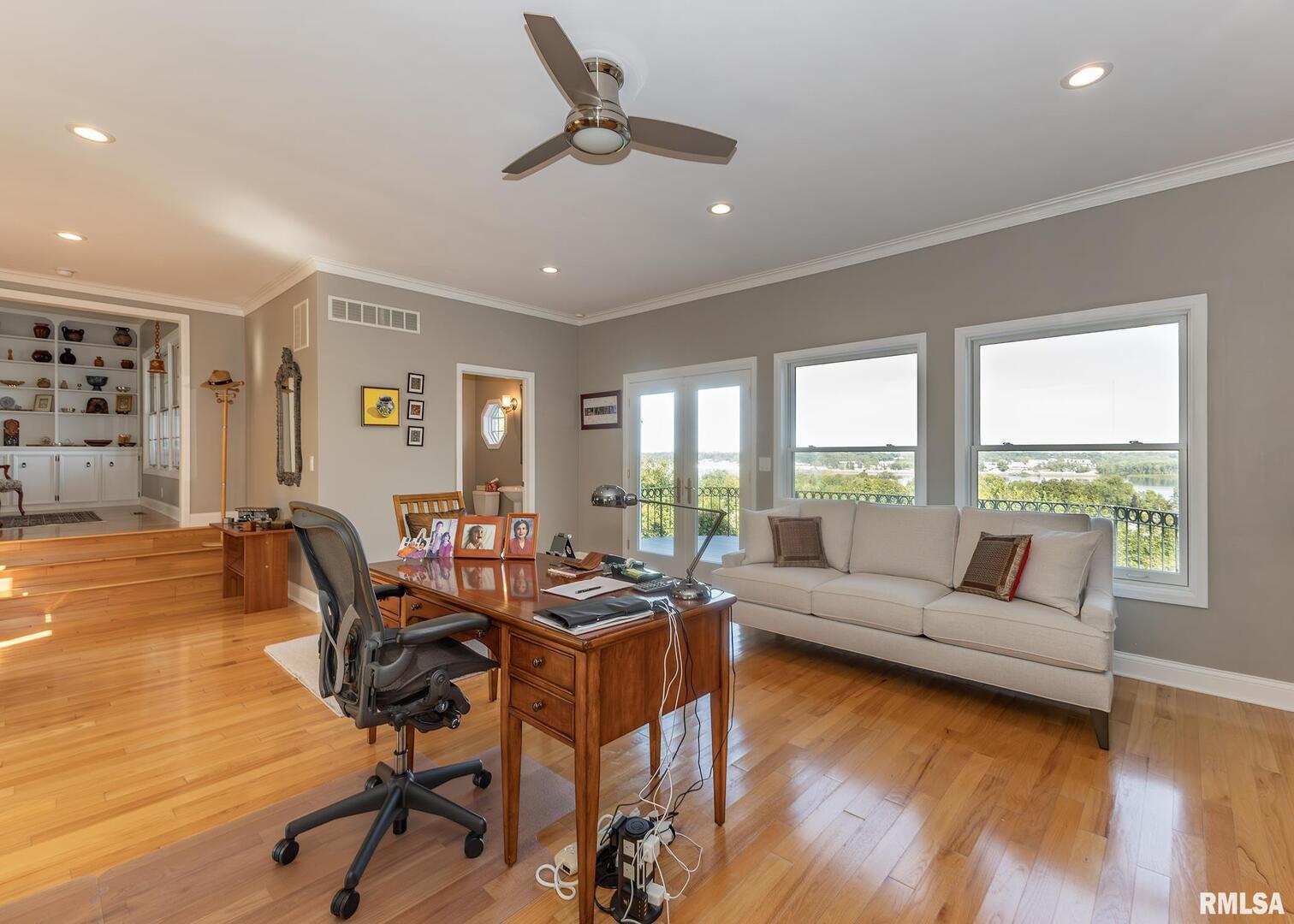 4510 5th Avenue Moline, IL 61265 - Photo 25 of 48