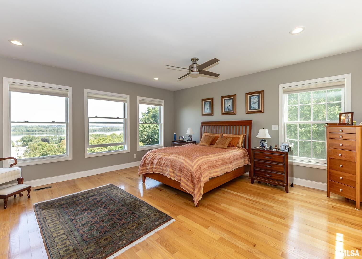 4510 5th Avenue Moline, IL 61265 - Photo 40 of 48