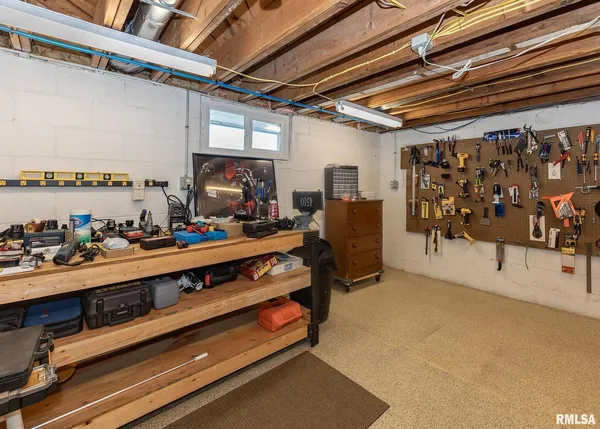 $895,000 | 4510 5th Avenue, Moline, IL 61265