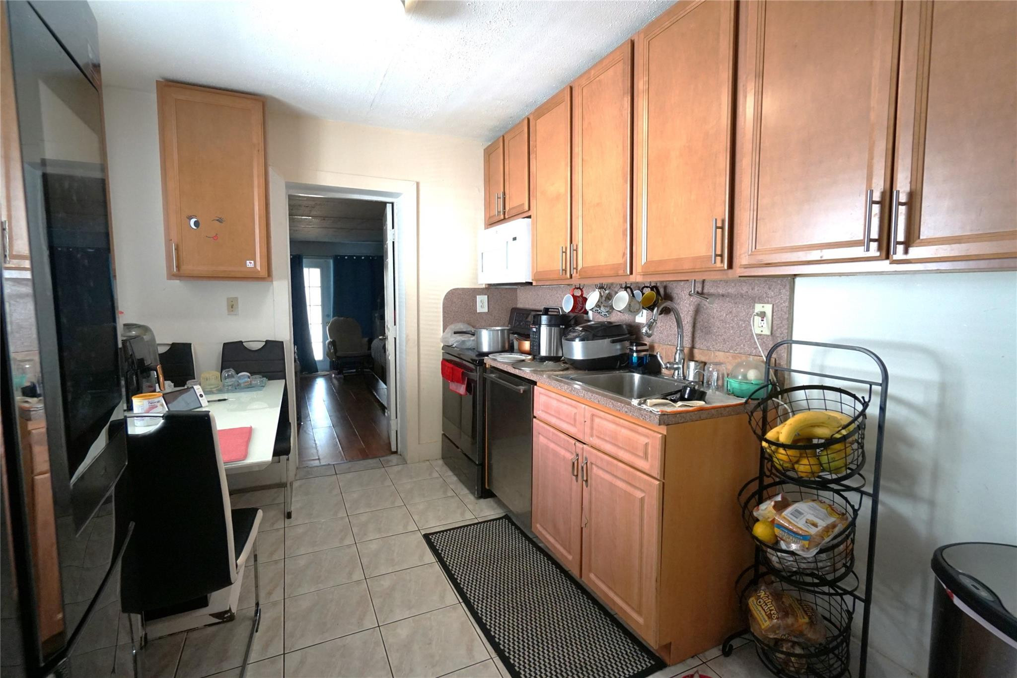 10451 Southwest 184th Street Miami, FL 33157 - Photo 8 of 21 Photo 8
