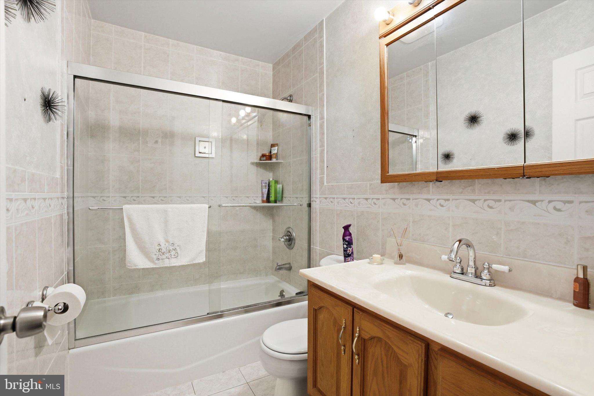 24 Robertson Road East Windsor, NJ 08520 - Photo 12 of 23 Gallery Image 12