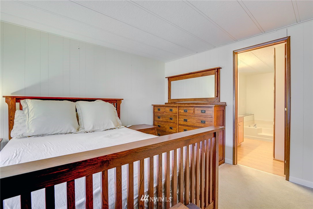 1009 236th Place Southwest Bothell, WA 98021 - Photo 14 of 25