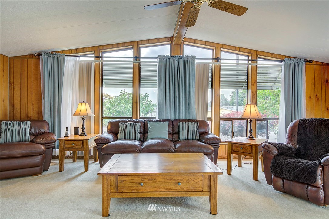 1009 236th Place Southwest Bothell, WA 98021 - Photo 4 of 25