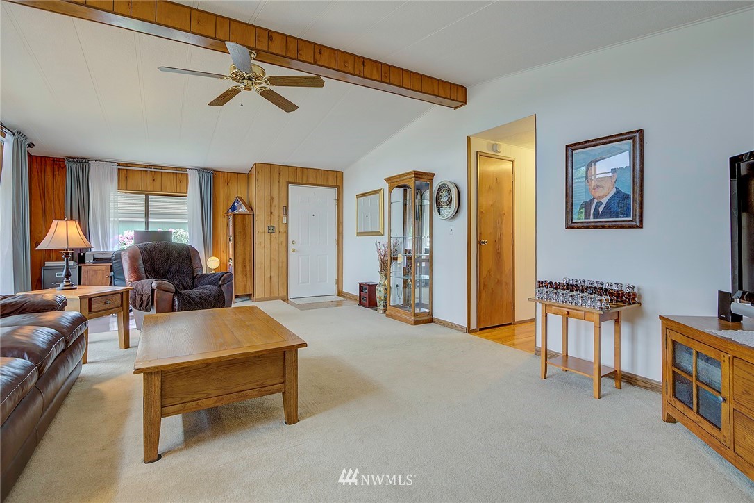 1009 236th Place Southwest Bothell, WA 98021 - Photo 6 of 25