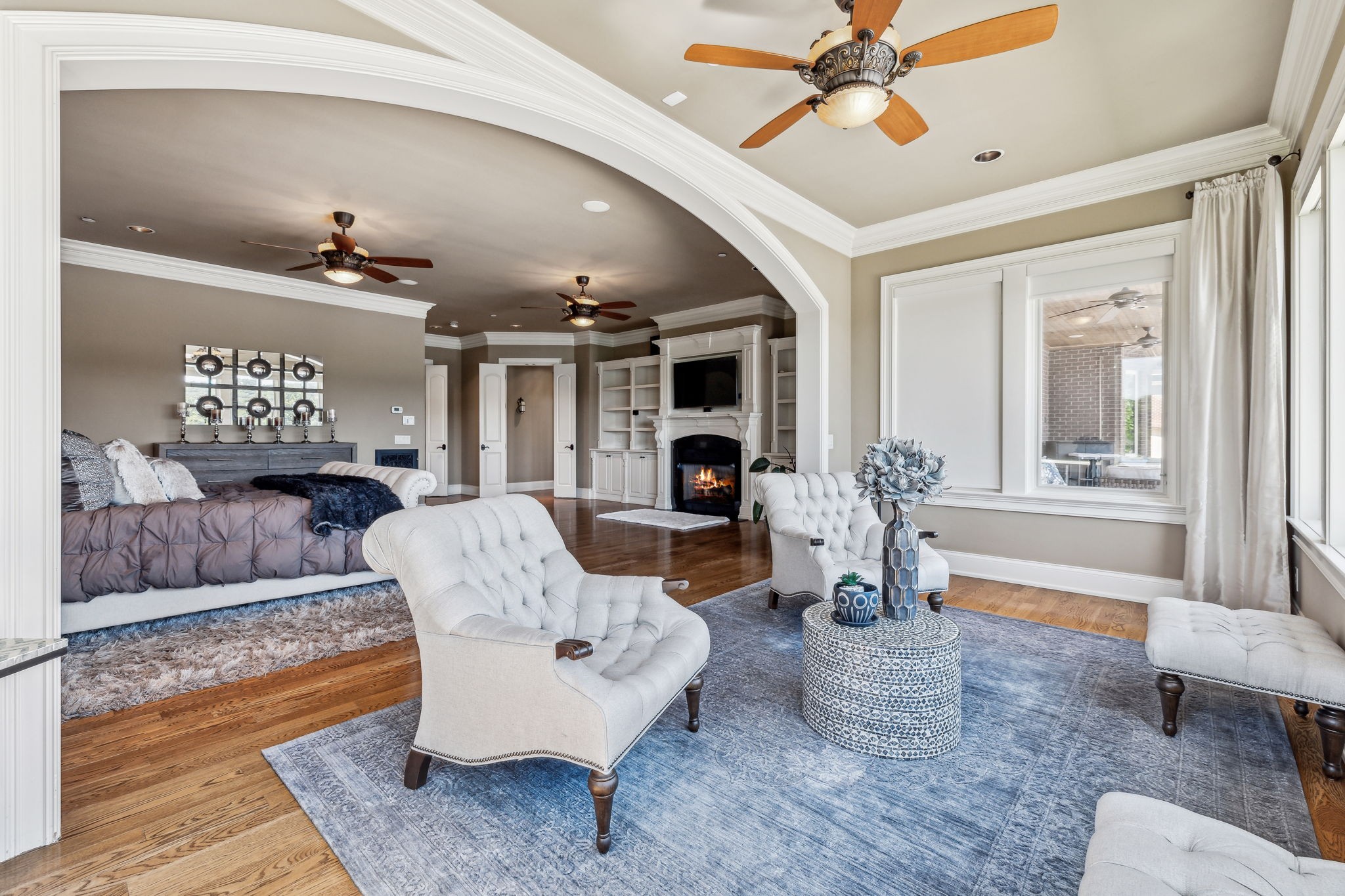 6035 River Trace Nashville, TN 37218 - Photo 30 of 68 a living room with furniture and wooden floor