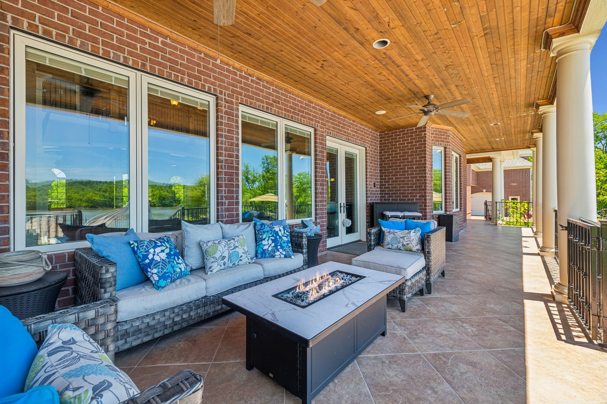 6035 River Trace Nashville, TN 37218 - Photo 49 of 68 a living room with furniture and a large window