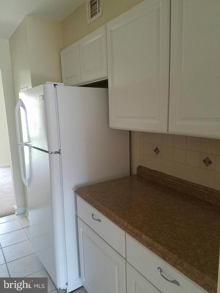 3301 Hewitt Avenue, Unit 402 Silver Spring, MD 20906 - Photo 18 of 19 Kitchen