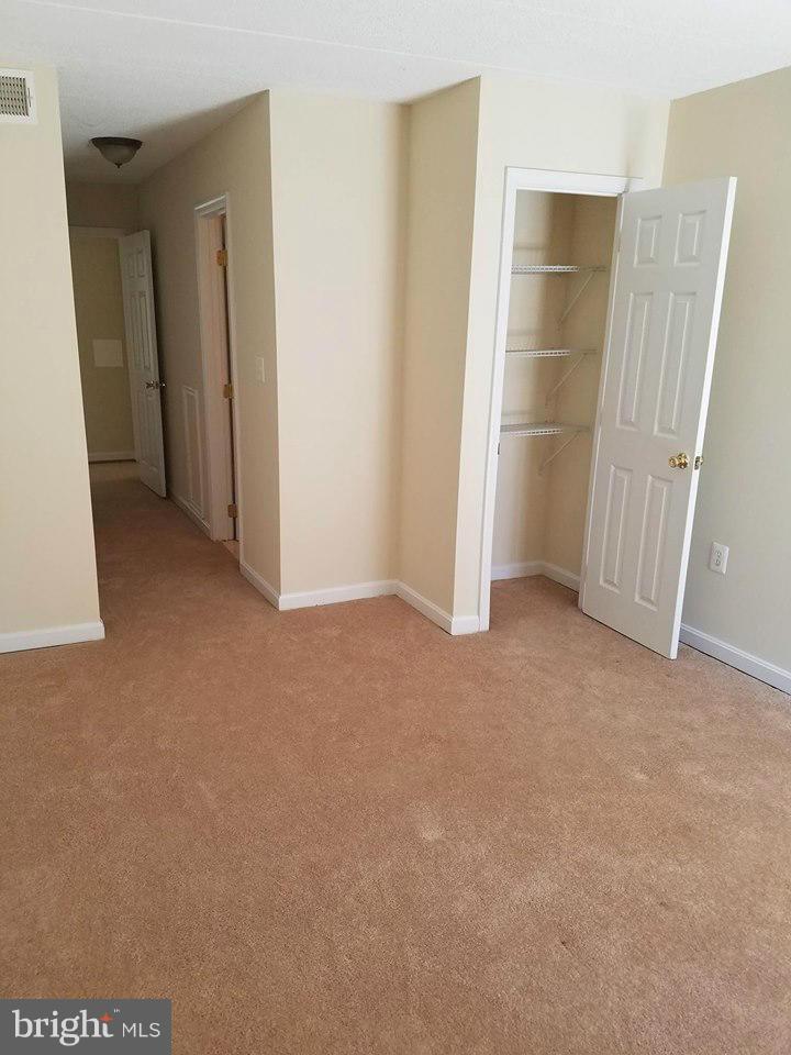 3301 Hewitt Avenue, Unit 402 Silver Spring, MD 20906 - Photo 8 of 19 Bath (Master)