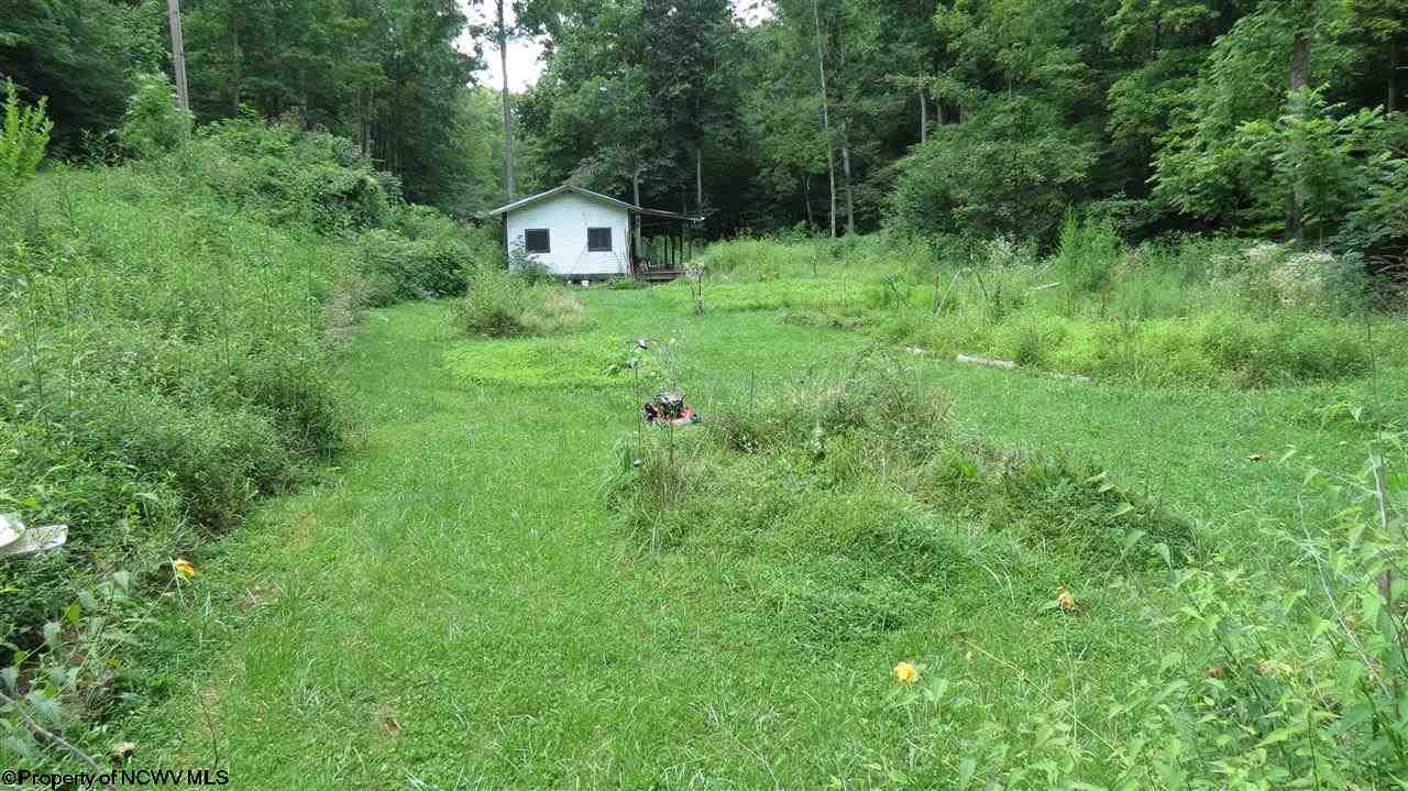 925 Kettle Road Walton, WV 25286 - Photo 2 of 10 Gallery Image 2