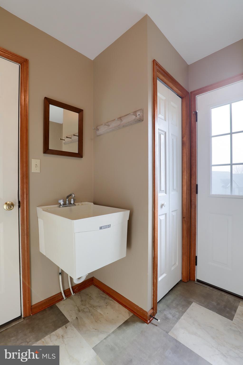 799 Power Road Manheim, PA 17545 - Photo 13 of 41