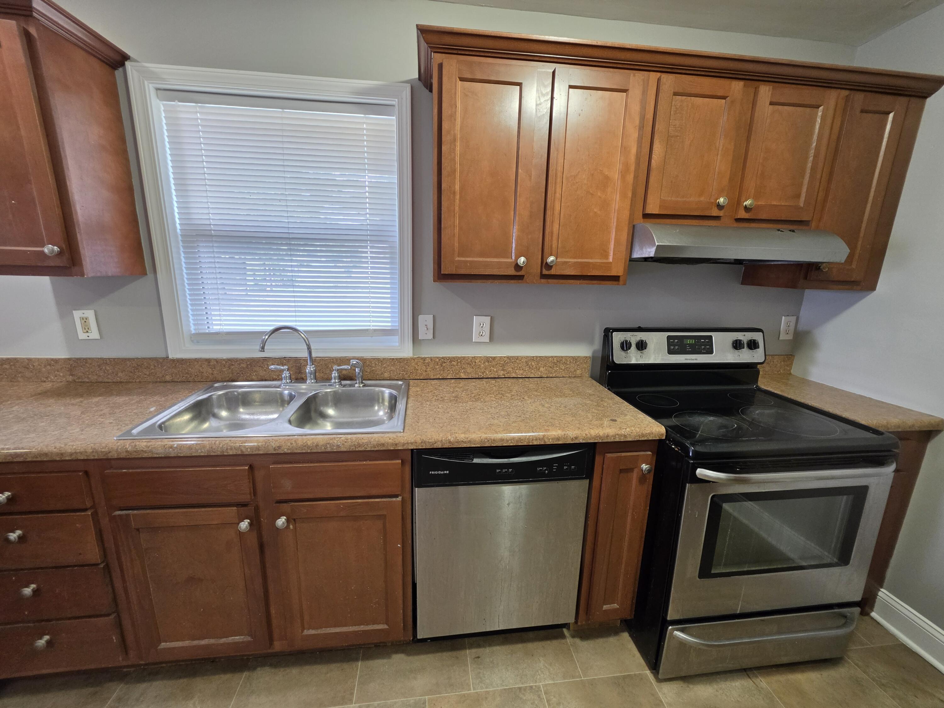 1038 Kees Road Lexington, KY 40505 - Photo 9 of 27 20260918_132831