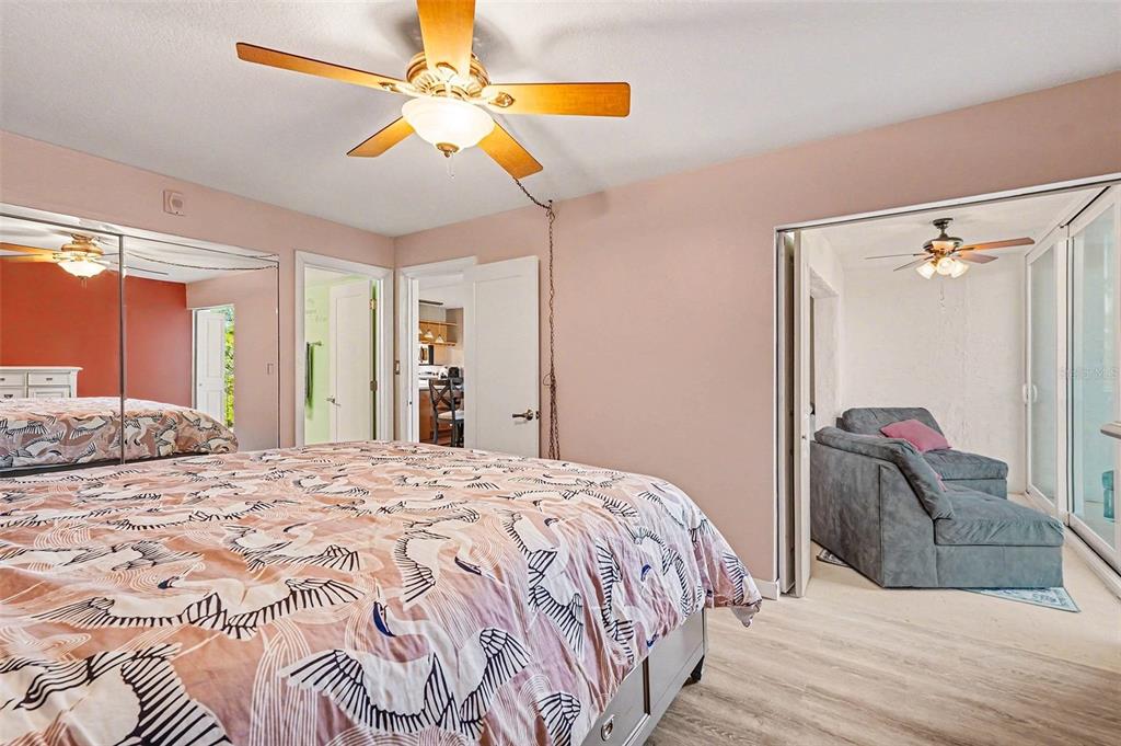 303 Tarpon Point Tarpon Springs, FL 34689 - Photo 12 of 25