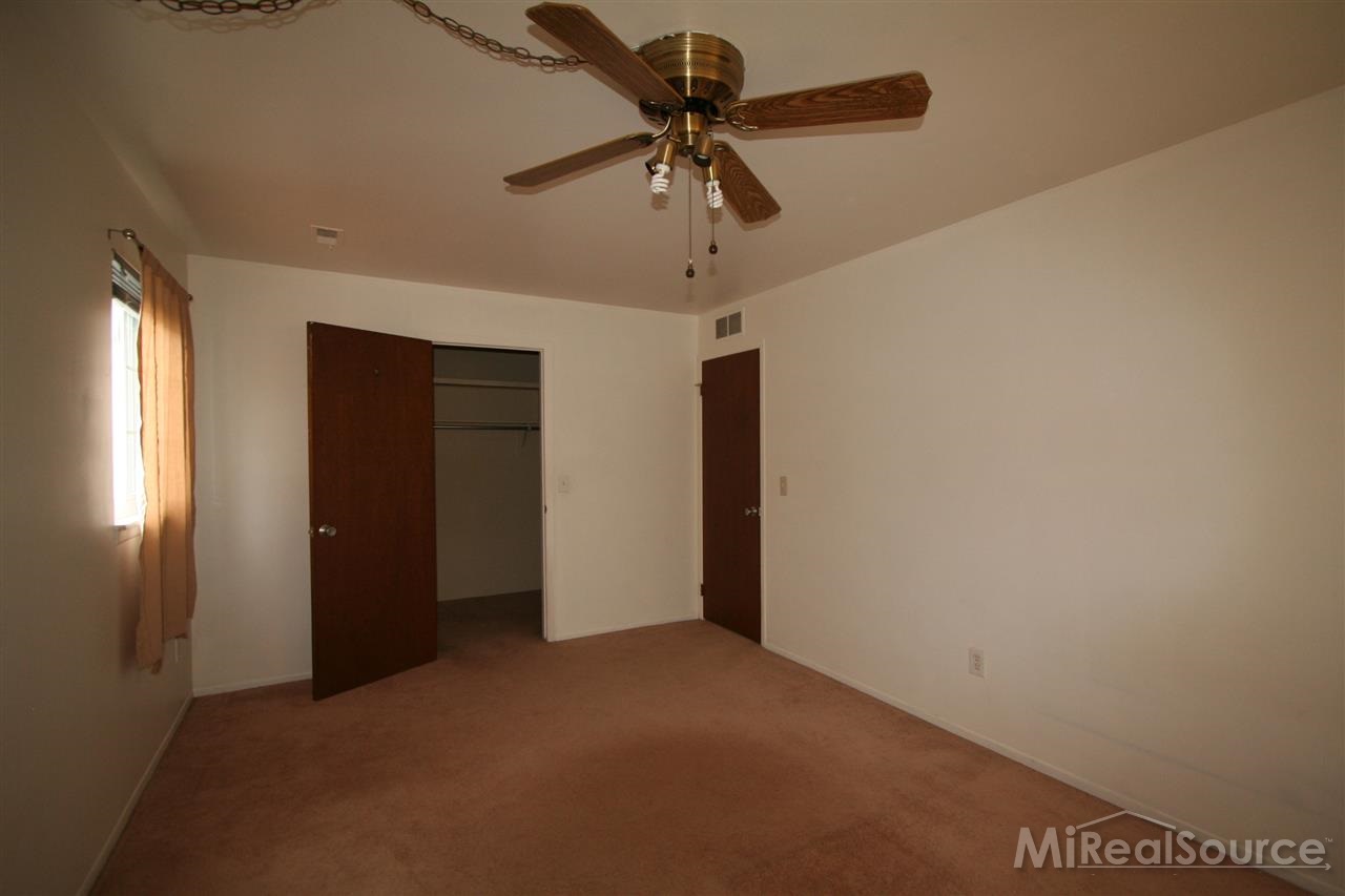 480 Baldwin Avenue, Unit 19 Rochester, MI 48307 - Photo 10 of 22 31211031-9.JPG