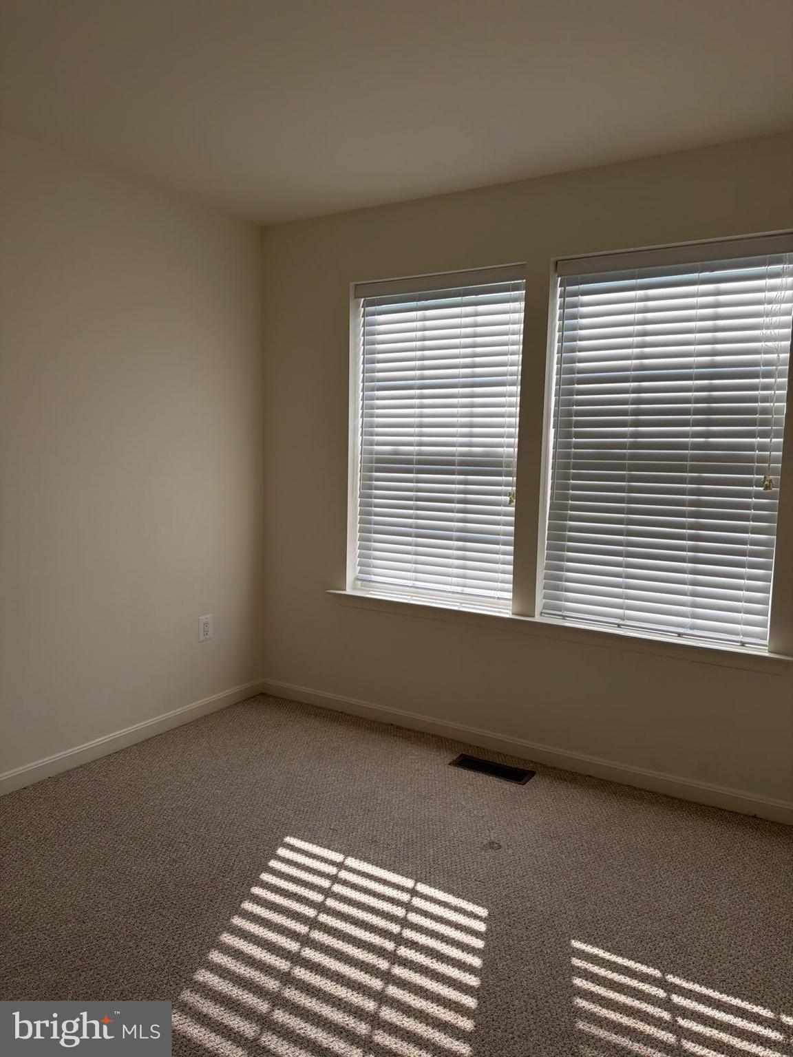 25646 Pleasant Valley Road Chantilly, VA 20152 - Photo 16 of 25