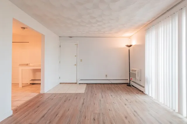 $2,000 | 10 Josephine Street, Unit 205, North Providence, RI 02904