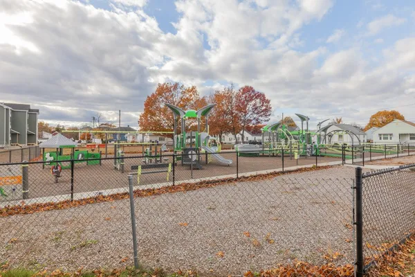 $2,000 | 10 Josephine Street, Unit 205, North Providence, RI 02904