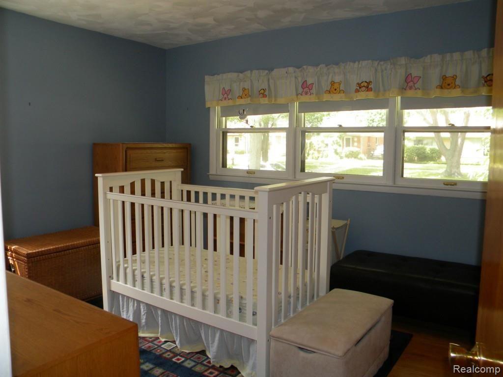2196 Derby Road Birmingham, MI 48009 - Photo 10 of 18 036.jpg