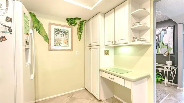 $745,000 | 1200 East Peppertree Lane, Unit 305, Sarasota, FL 34242