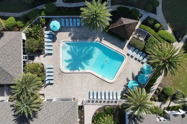 $745,000 | 1200 East Peppertree Lane, Unit 305, Sarasota, FL 34242
