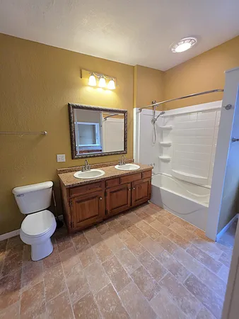 $1,625 | 206 2nd Avenue, Unit A, Osceola, WI 54020