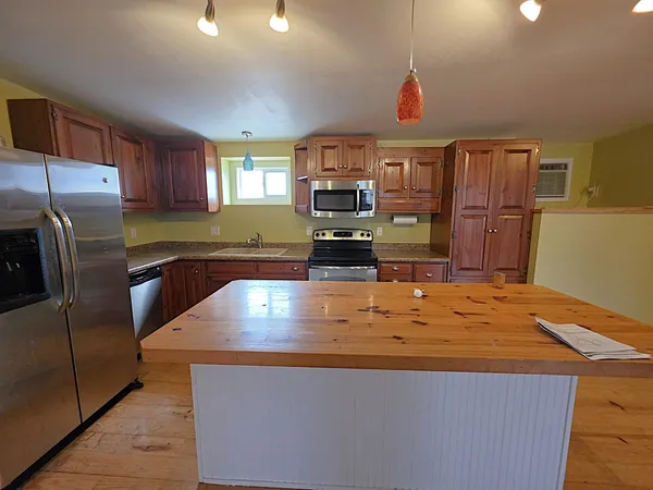 $1,625 | 206 2nd Avenue, Unit A, Osceola, WI 54020