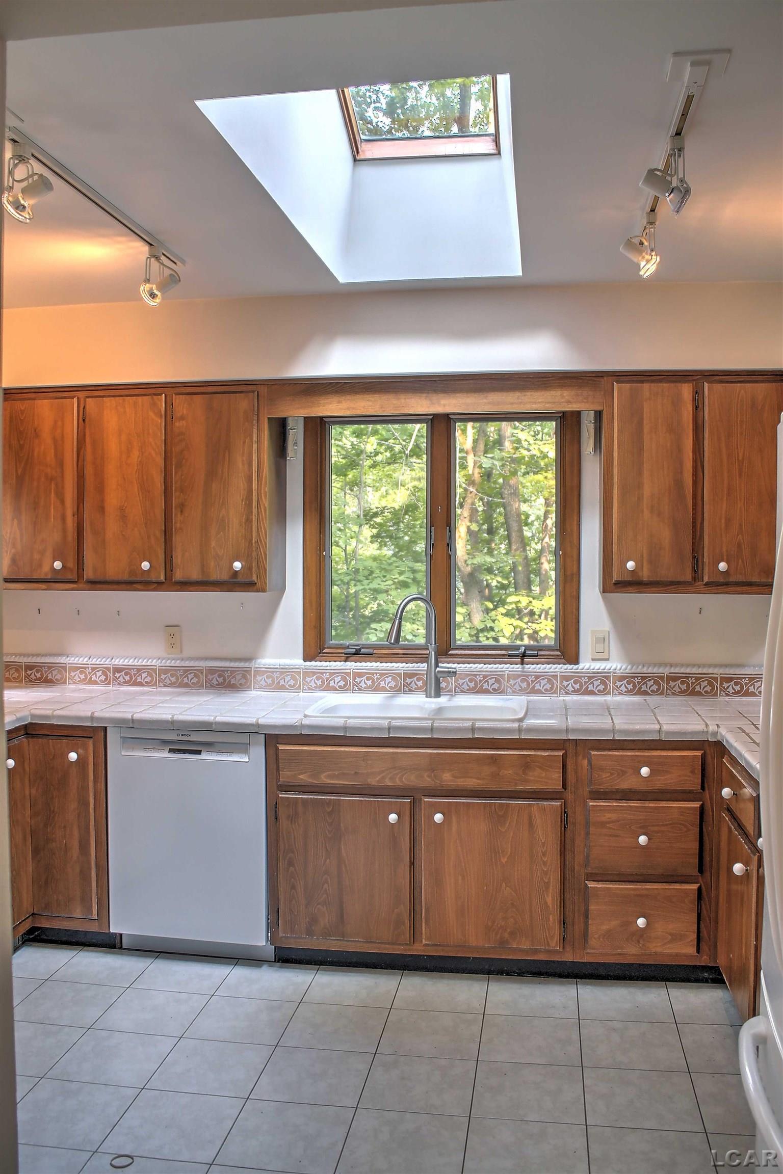 811 Blood Road Tecumseh, MI 49286 - Photo 14 of 43
