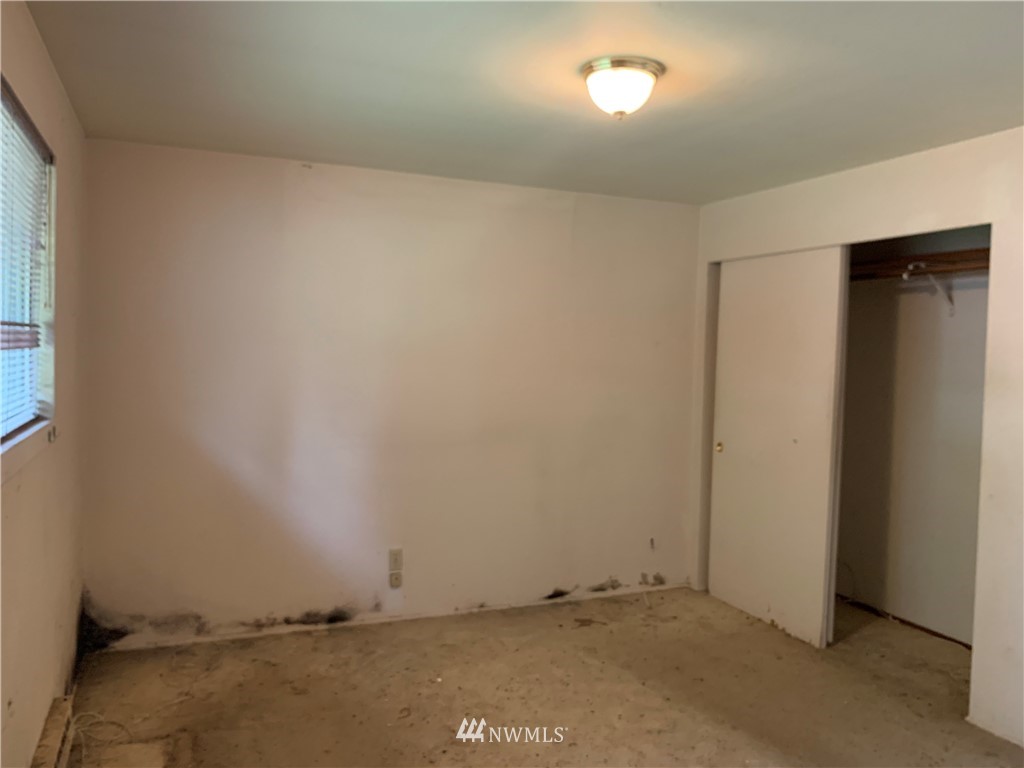 16055 Southeast 134th Street Renton, WA 98059 - Photo 8 of 22