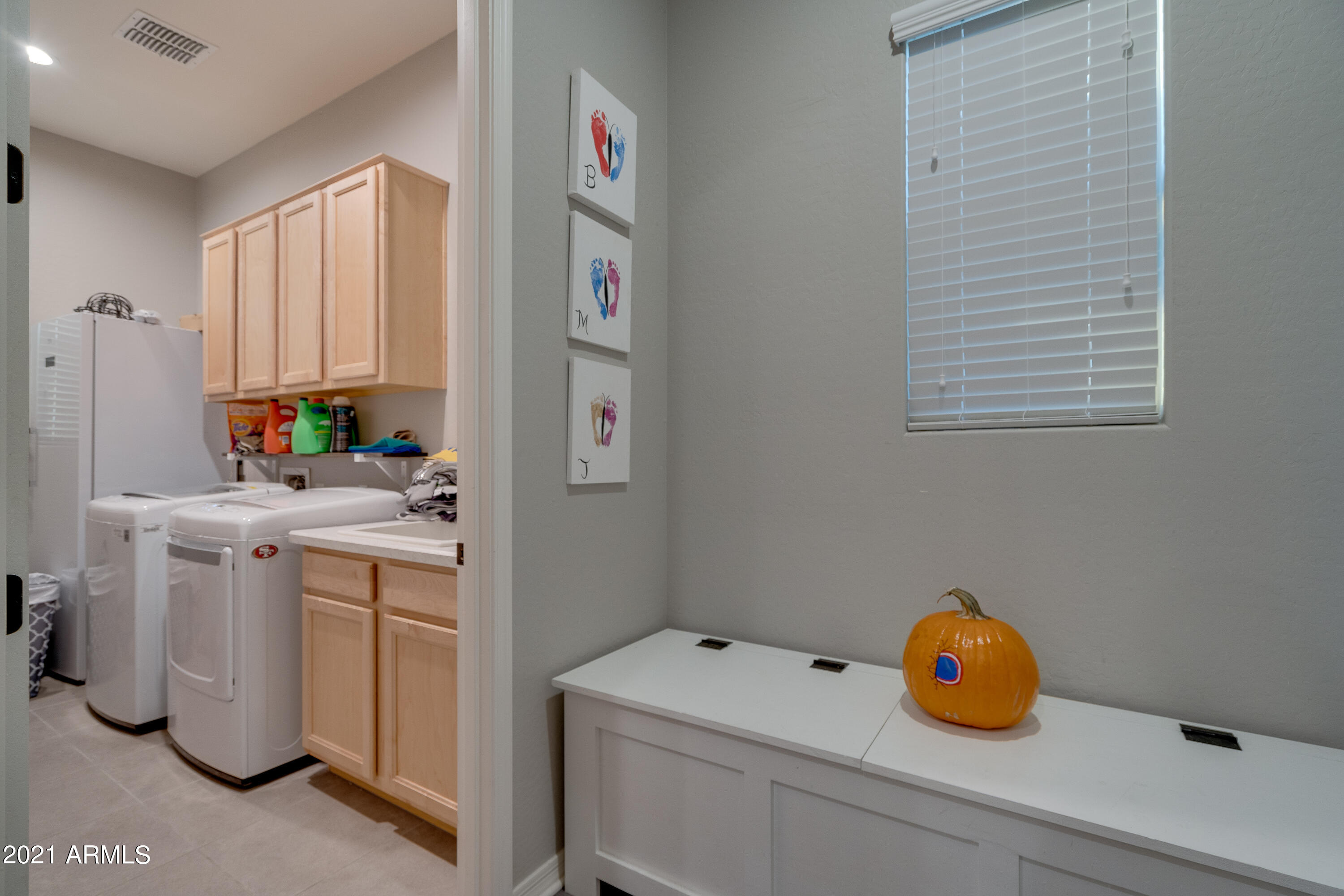 4209 East Cynthia Street Gilbert, AZ 85295 - Photo 23 of 97 4209 e cynthia st-56