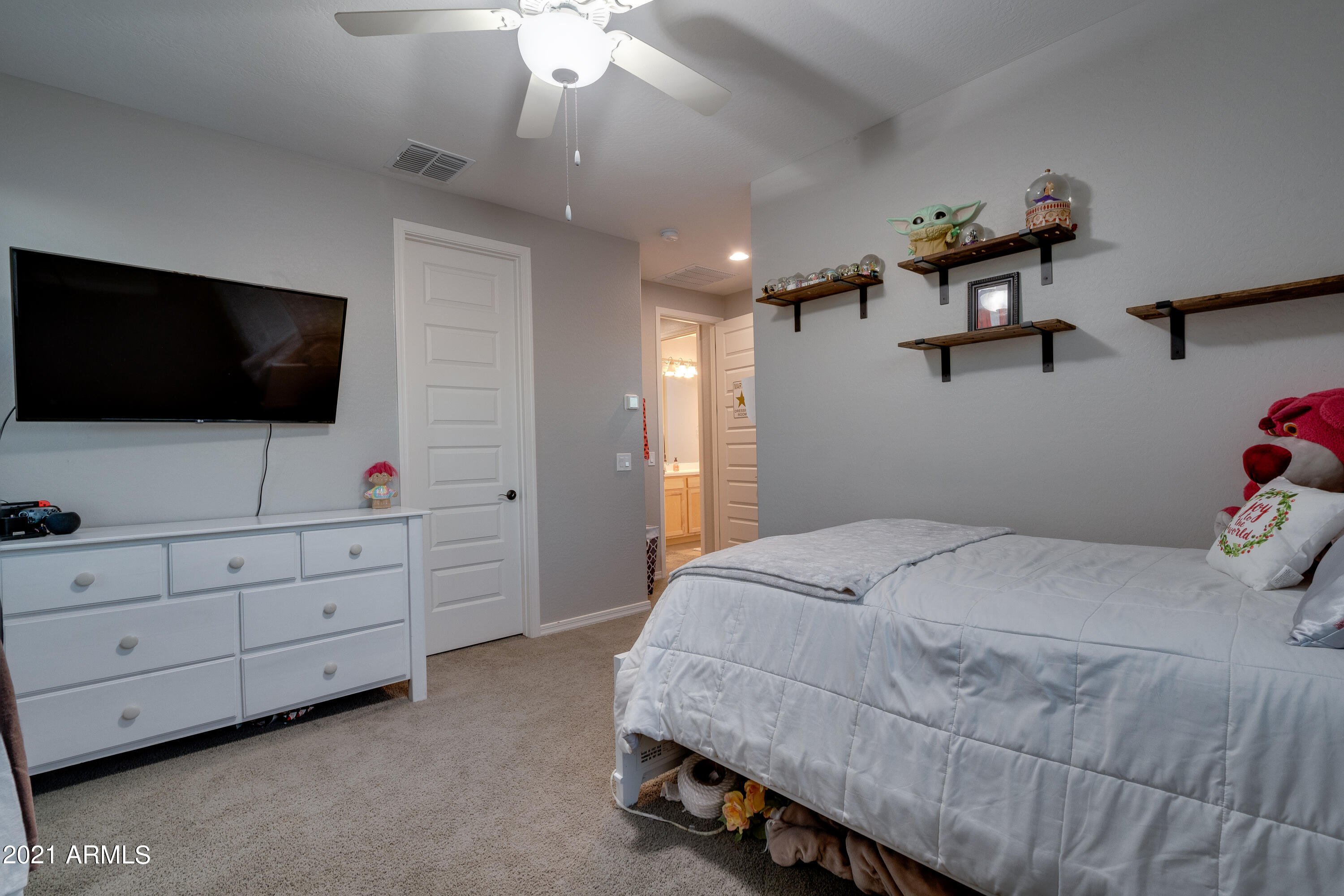 4209 East Cynthia Street Gilbert, AZ 85295 - Photo 79 of 97 4209 e cynthia st-86