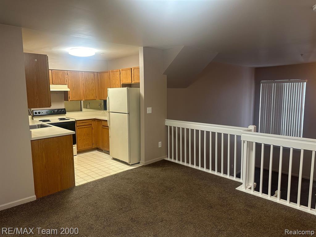 38 Georgetown Court Dearborn, MI 48126 - Photo 4 of 12