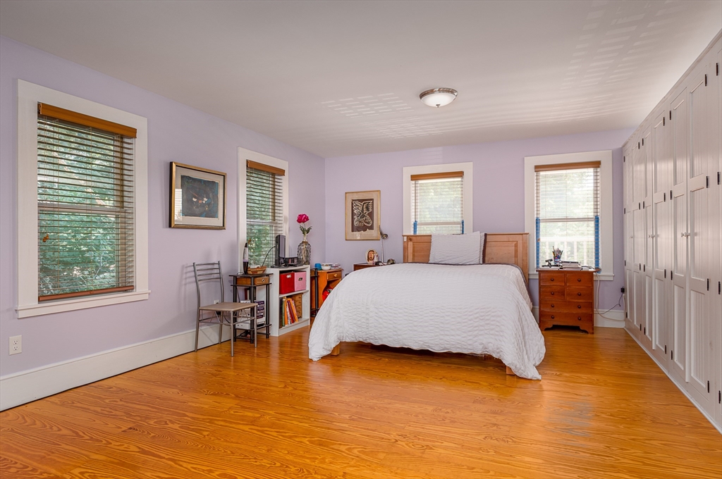 38 Gray Street Amherst, MA 01002 - Photo 32 of 42