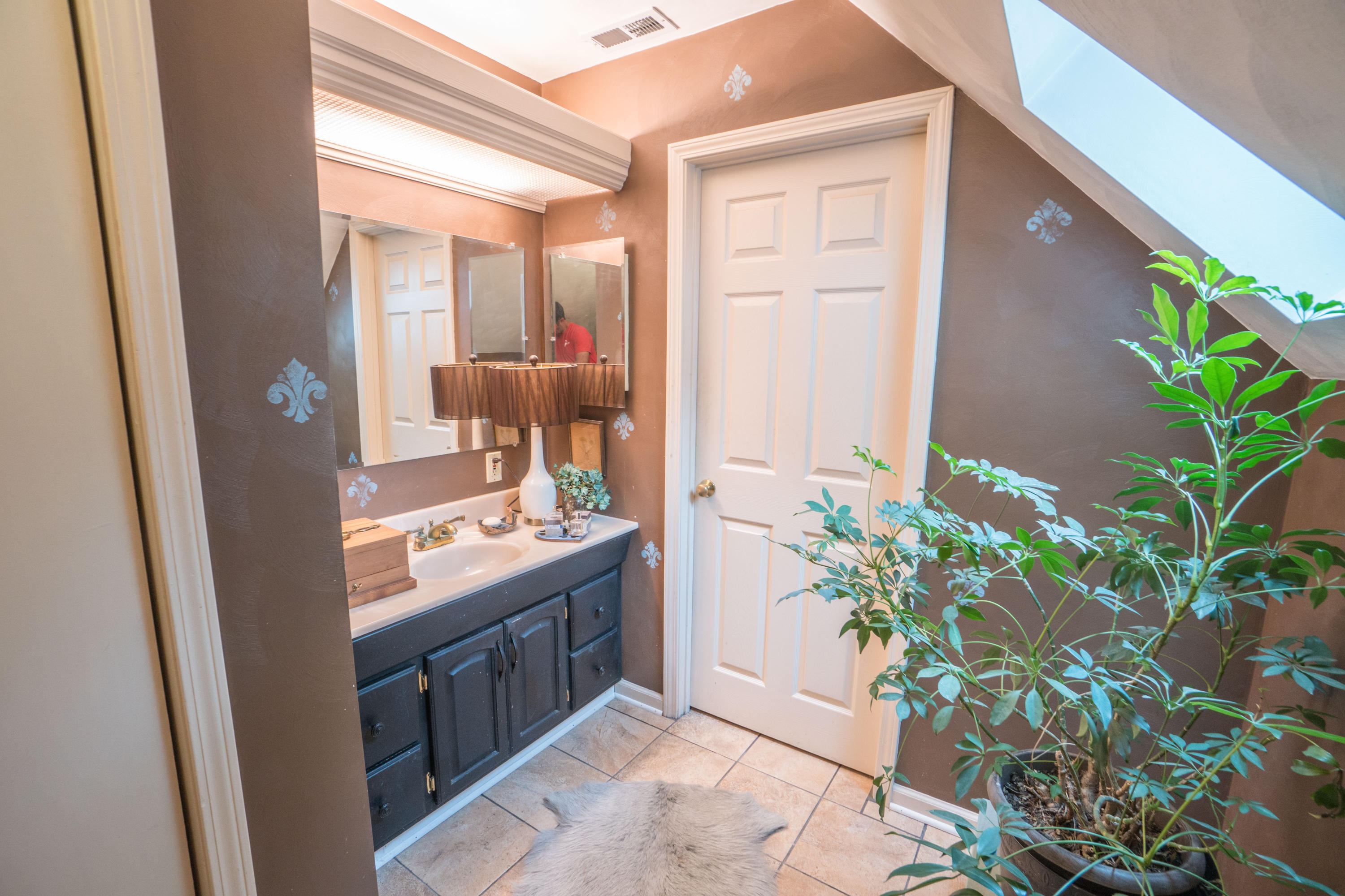183 Stage Road Buchanan, VA 24066 - Photo 28 of 61 Bathroom Up