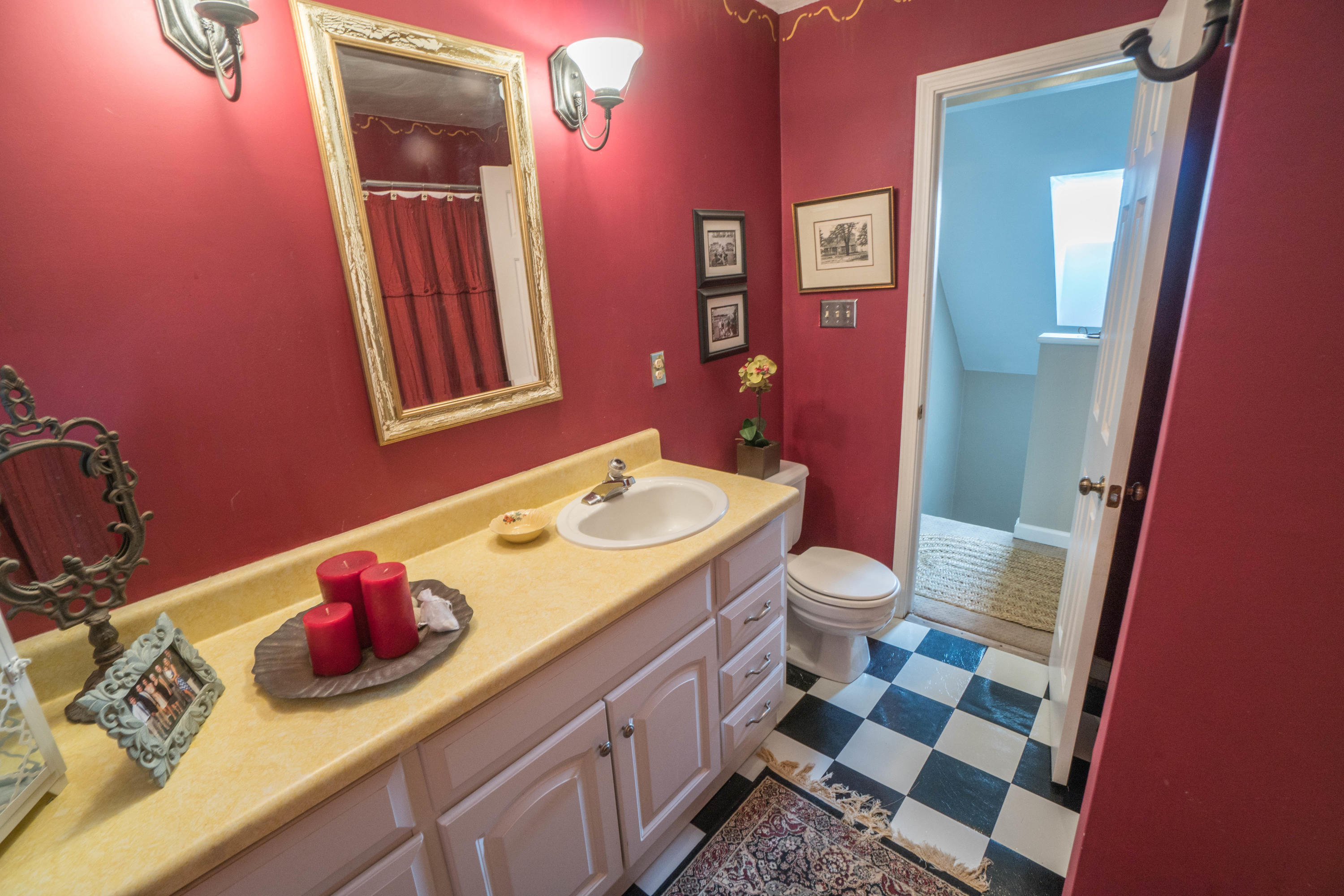 183 Stage Road Buchanan, VA 24066 - Photo 34 of 61 Bathroom Upper Level