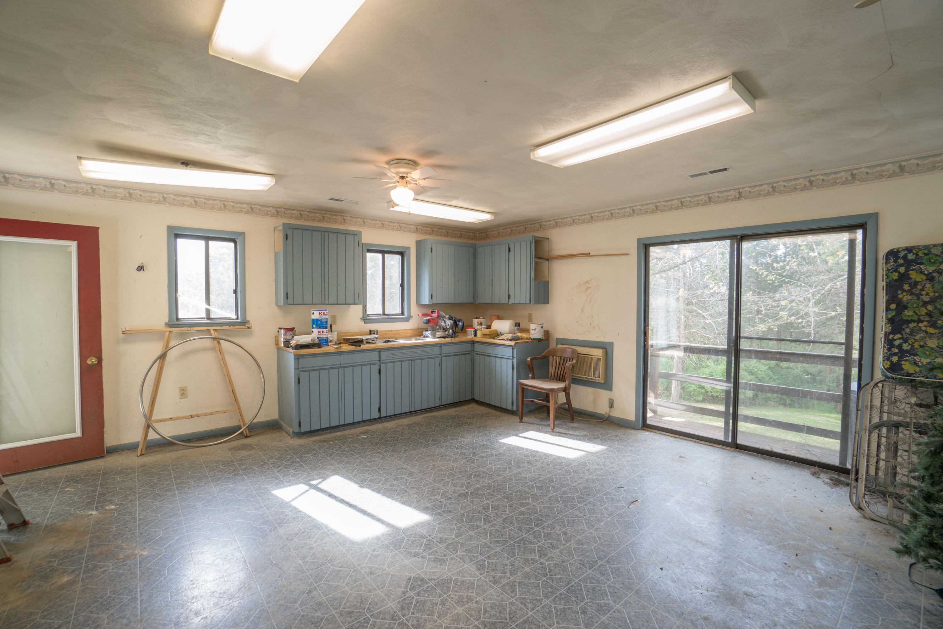 183 Stage Road Buchanan, VA 24066 - Photo 53 of 61 Detached Garage with Kitchen