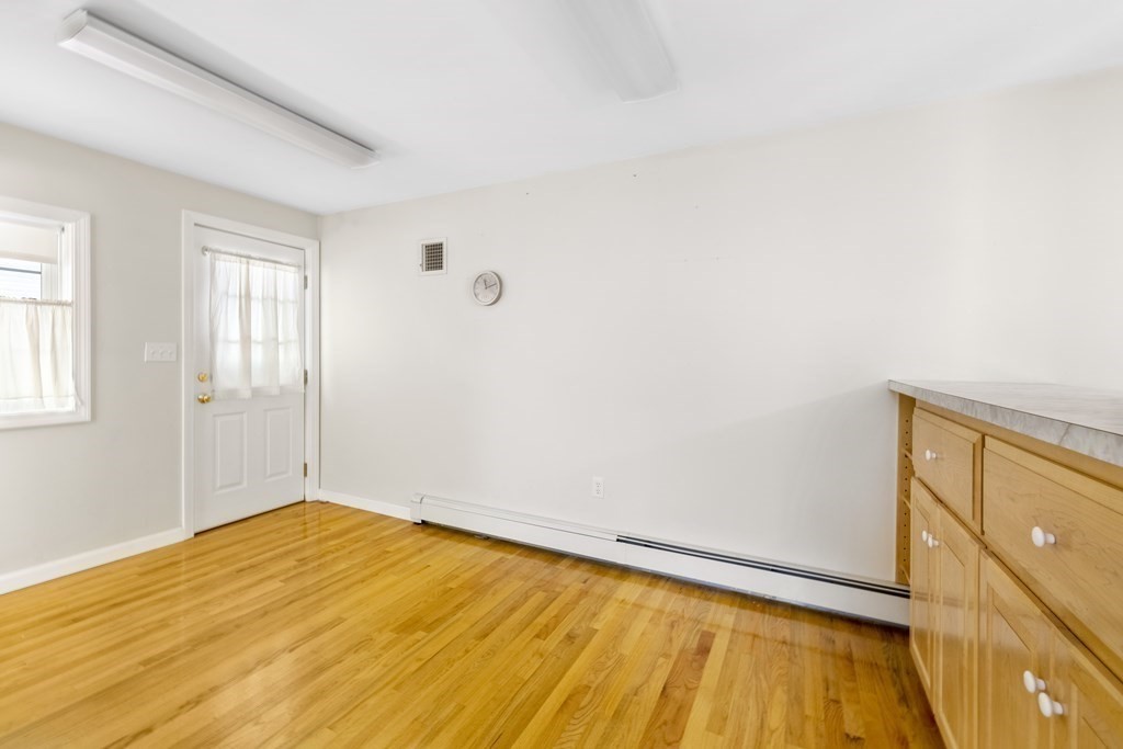 5 Freemont Street Lexington, MA 02421 - Photo 9 of 24
